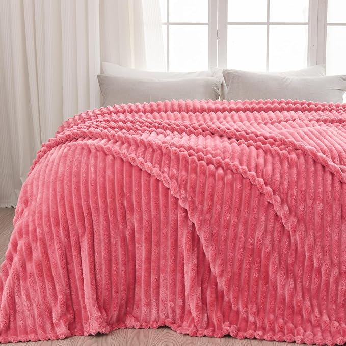 NEWCOSPLAY Fleece Ribbed Cozy Throw Blanket