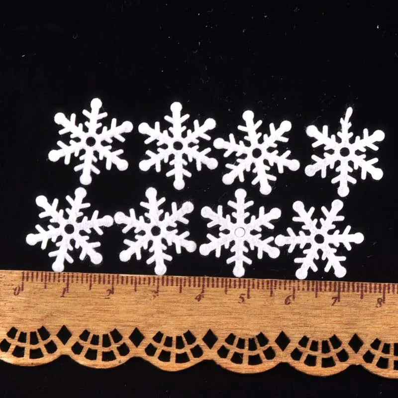 100Pcs 10-30mm White Felt Snowflake Christmas Sticker Non-woven Patch Appliques Craft Party Diy Scrapbooking Decor C2767