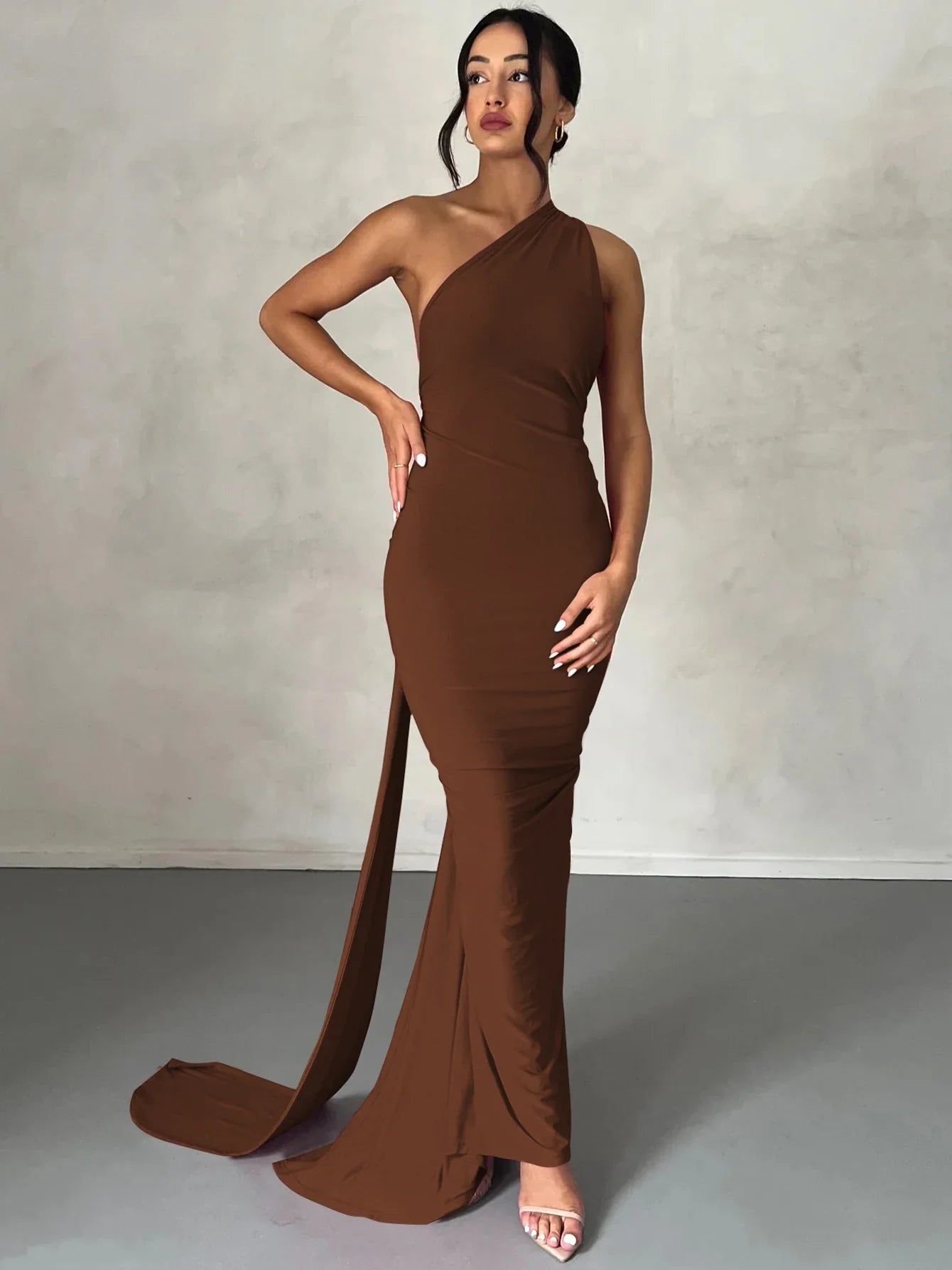 Hugcitar One Shoulder Backless Adjustable Scarf Loop Ruched Sexy Maxi Dress 2025 Women Elegant Y2K Streetwear Festival Outfit