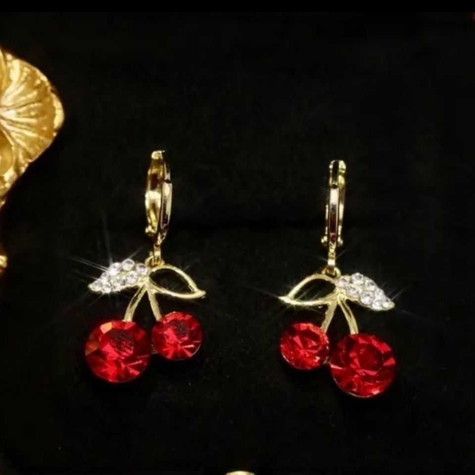 Fashion Red Cherry Earrings Temperament High-end Classic Creativity