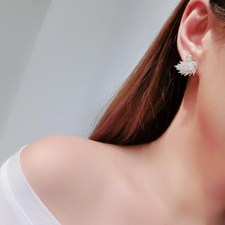 New Design Swan Earring