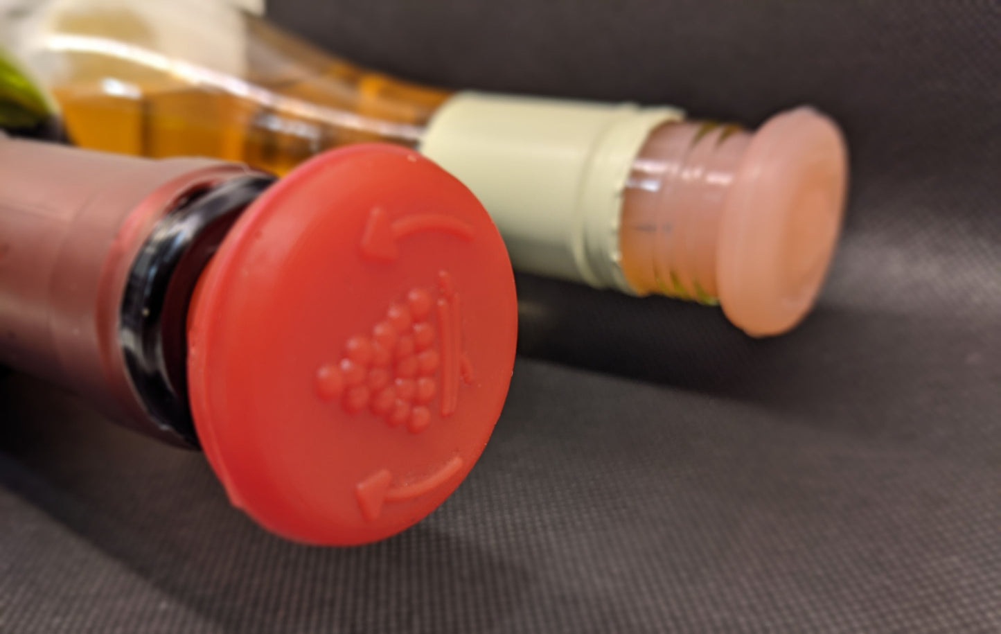 Bulk Wine Stopper Retail Sets | 10 Burlap Gift Bags (5 Stoppers Each) | Medical-Grade Silicone Point-of-Sale Displays