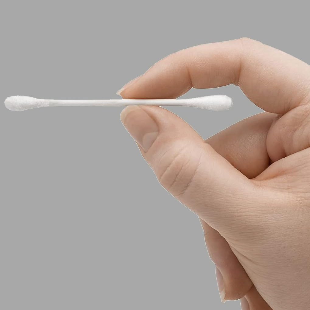 Amazon Basics Double-Tipped Cotton Swabs for Personal Hygiene and Baby Care, Cotton, Versatile, Baby Safe, 500 Count
