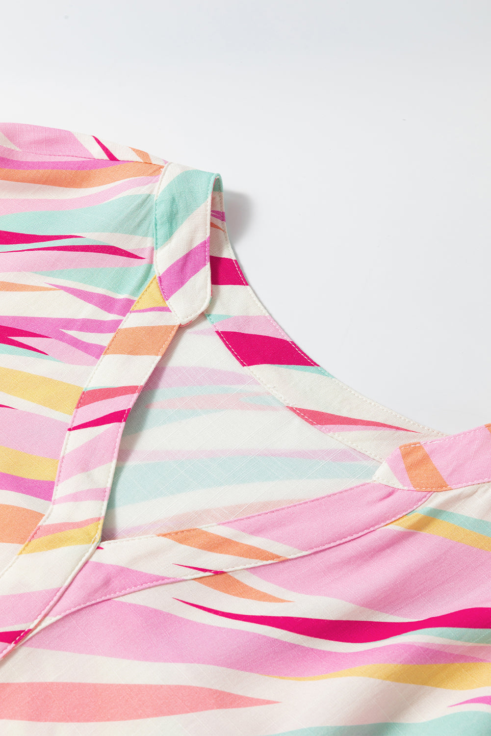 Abstract High Low Short Sleeve Blouse