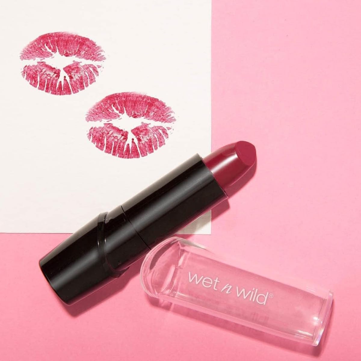 wet n wild Silk Finish Lipstick, Hydrating Rich Buildable Lip Color, Formulated with Vitamins A,E, & Macadamia for Ultimate Hydration, Cruelty-Free & Vegan - Dark Pink Frost