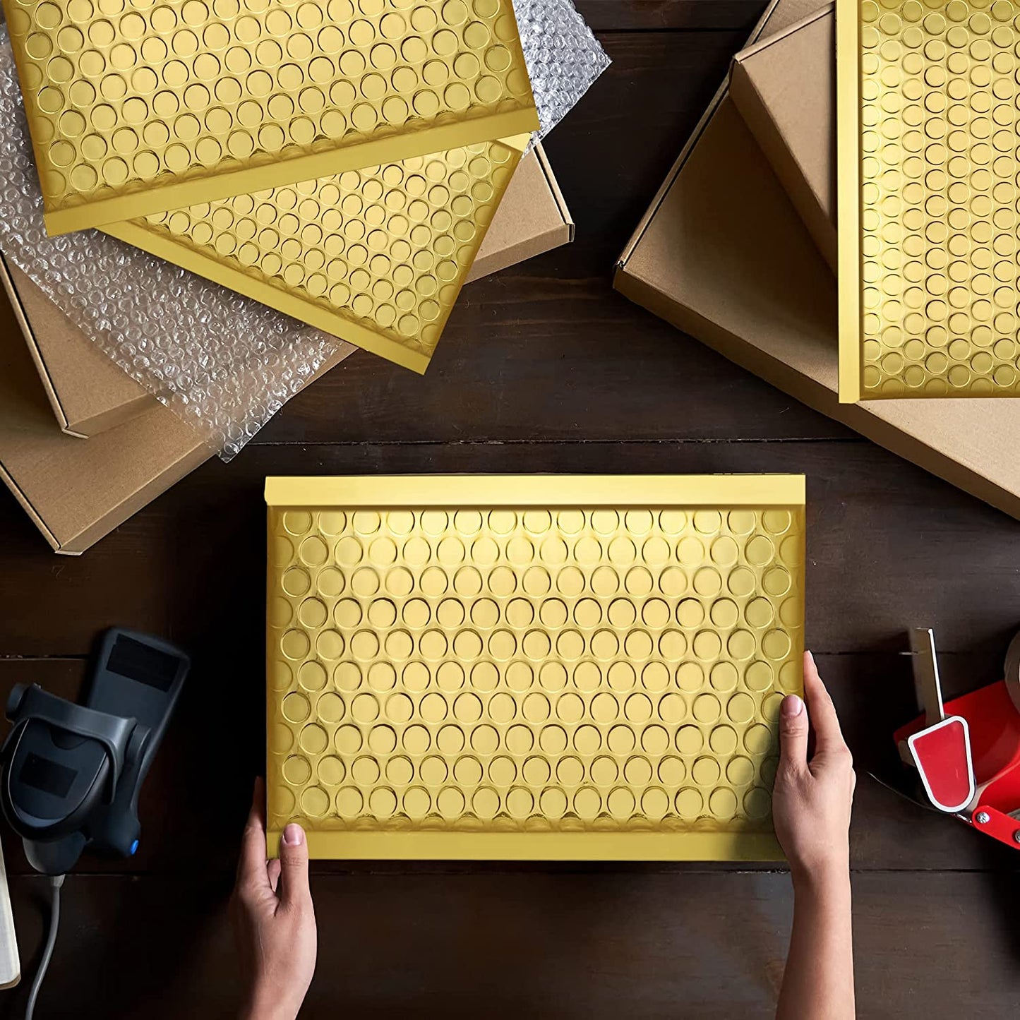 6x10 Bubble Mailer  #0 | Usable Size 6x9" | Gold