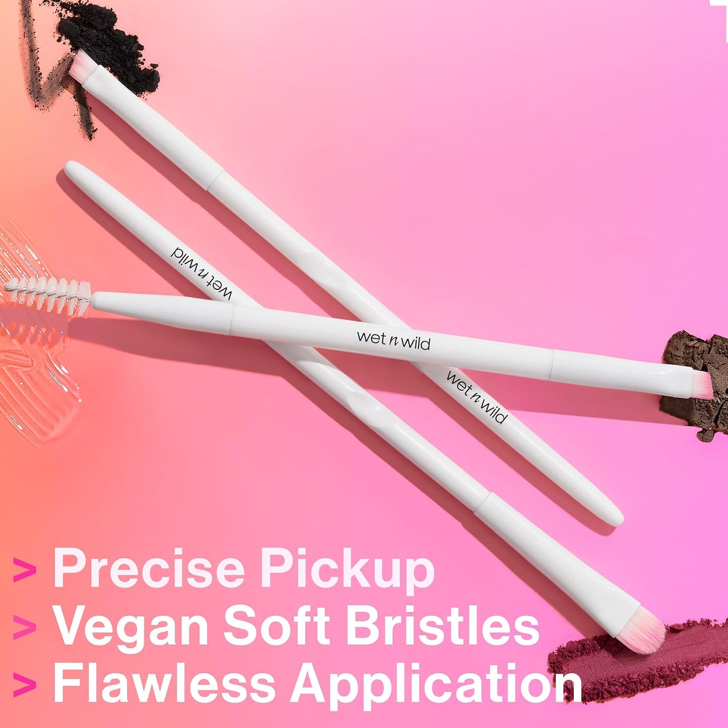 wet n wild Eyeshadow Brush, Precision Blending Application, Soft Synthetic Fibers, Ergonomic Handle for Comfortable Precision Control