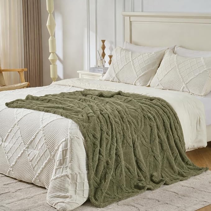 Green Throw Blanket