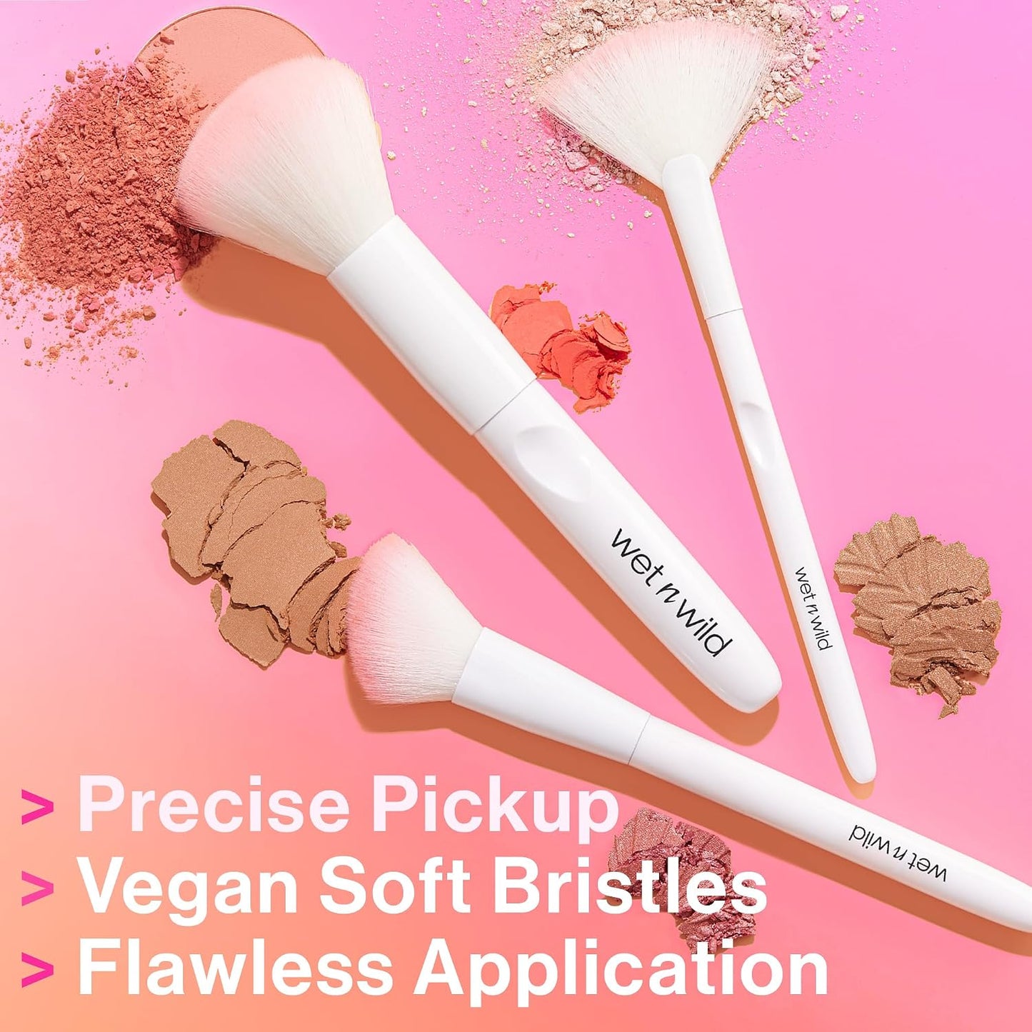 wet n wild Eyeshadow Brush, Precision Blending Application, Soft Synthetic Fibers, Ergonomic Handle for Comfortable Precision Control