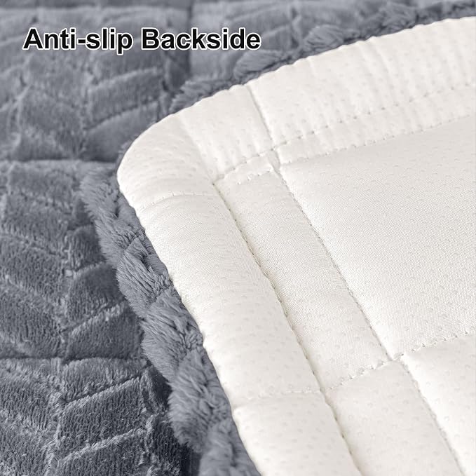 Smiry Couch Cover for Dogs, Non Slip Fuzzy Pet Sofa Covers Washable | Sofa