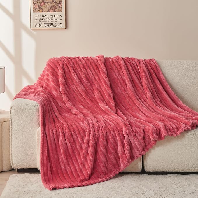 NEWCOSPLAY Fleece Ribbed Cozy Throw Blanket