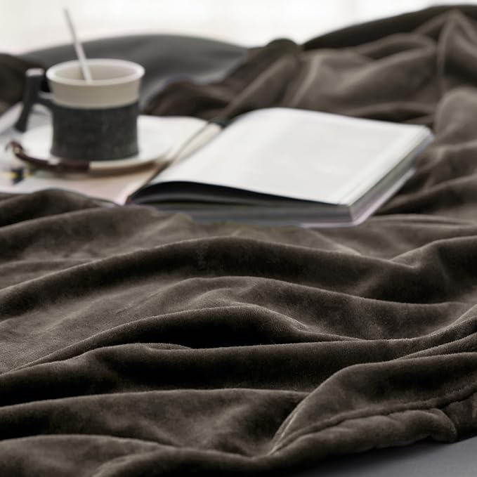 Bedsure GentleSoft Fleece Throw XL Blanket Brown