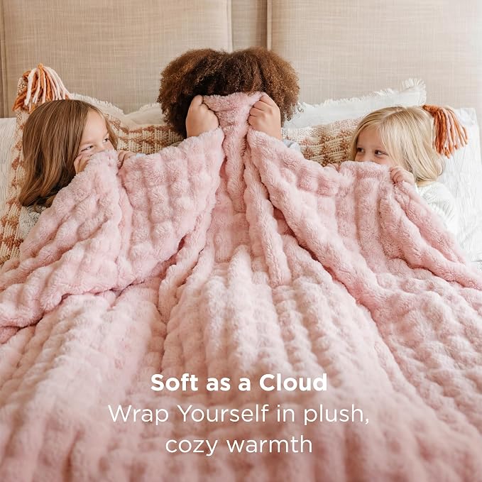 Bedsure 3D Fleece Bubble Blanket