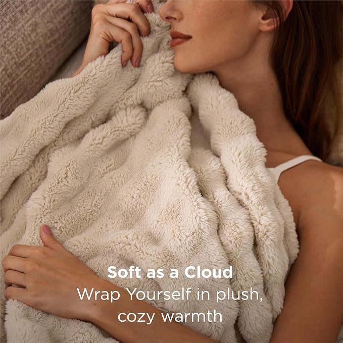 Bedsure 3D Fleece Bubble Blanket