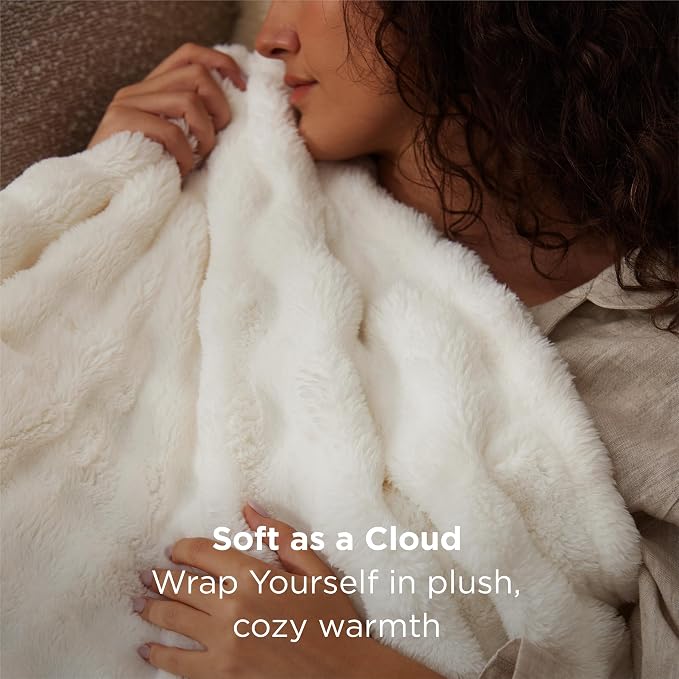 Bedsure 3D Fleece Bubble Blanket