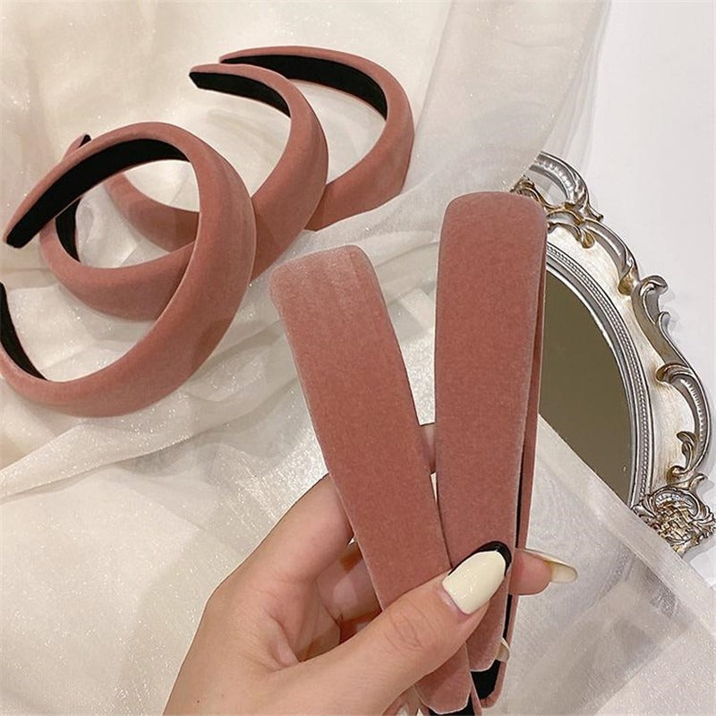 Velvet sponge wide edge headband