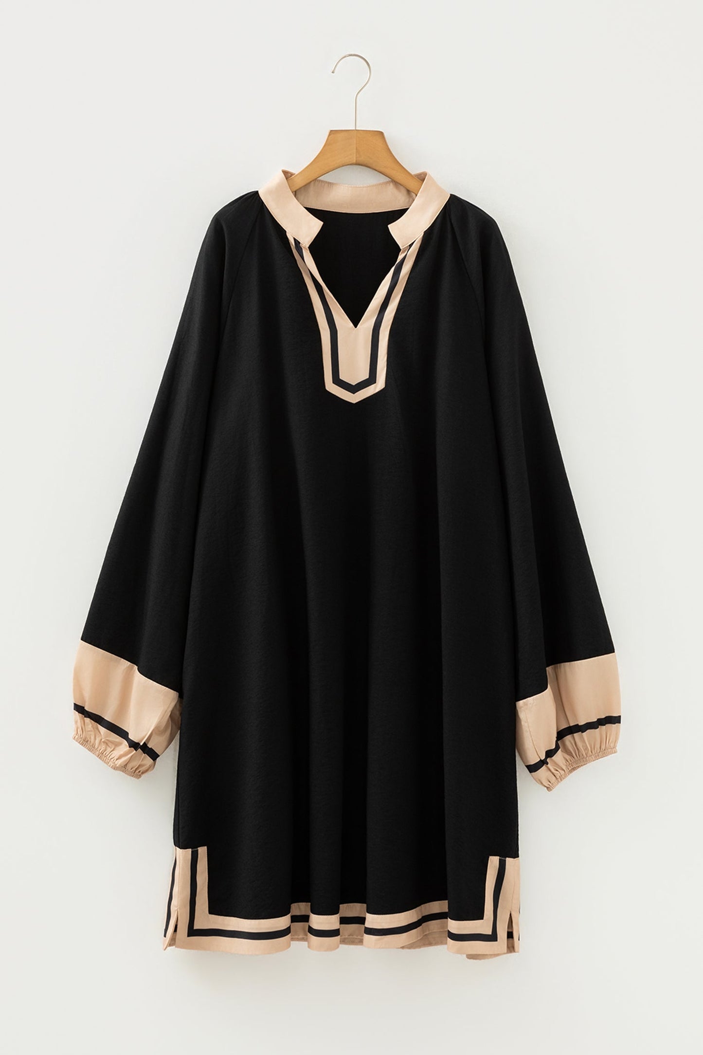 Plus Size Colorblock Stripe Trim V-Neck Dress
