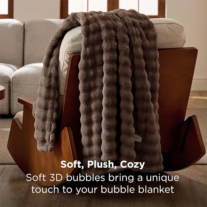 Bedsure 3D Fleece Bubble Blanket