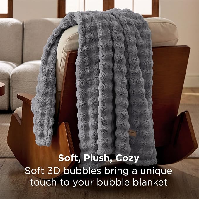Bedsure 3D Fleece Bubble Blanket