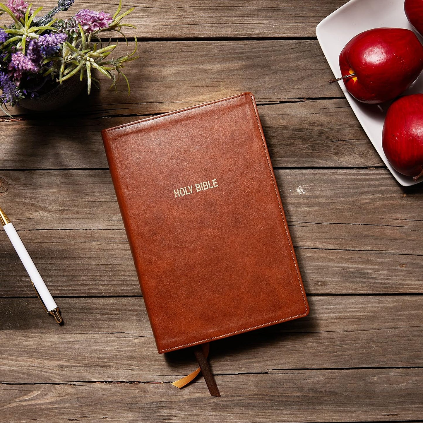 NKJV, Foundation Study Bible, Large Print, Leathersoft, Brown, Red Letter, Thumb Indexed, Comfort Print: Holy Bible, New King James Version