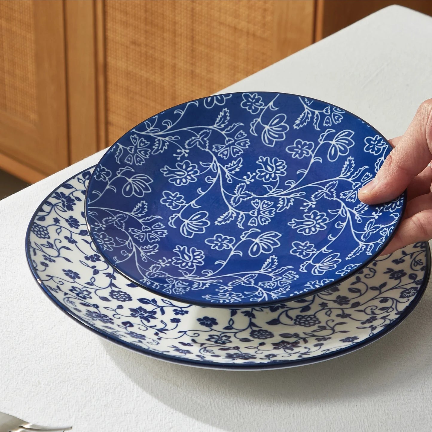 12pcs, Plates and Bowls, Dish Sets for 4 - Scratch Resistant, Dishwasher & Microwave Safe, Vintage Blue.