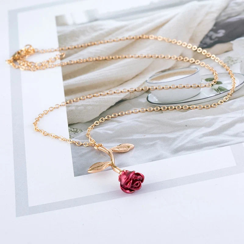 New Fashion Vintage Rose Necklace Pendant Long Chain Charm Simple Necklace Autumn Winter Women's Jewelry Valentine's Day
