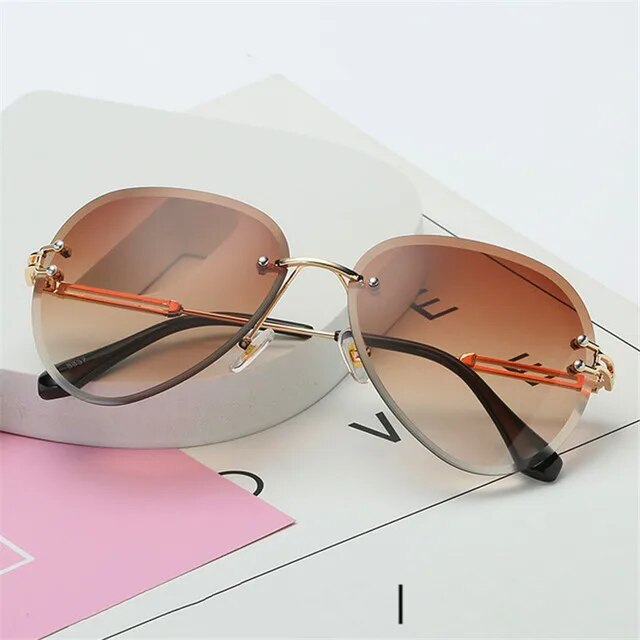 Mirror Sunglasses For Women 2021 Retro Glasses Women's Sunglasses Metal Points Polit Sun Glasses Lunettes femme oculos UV400