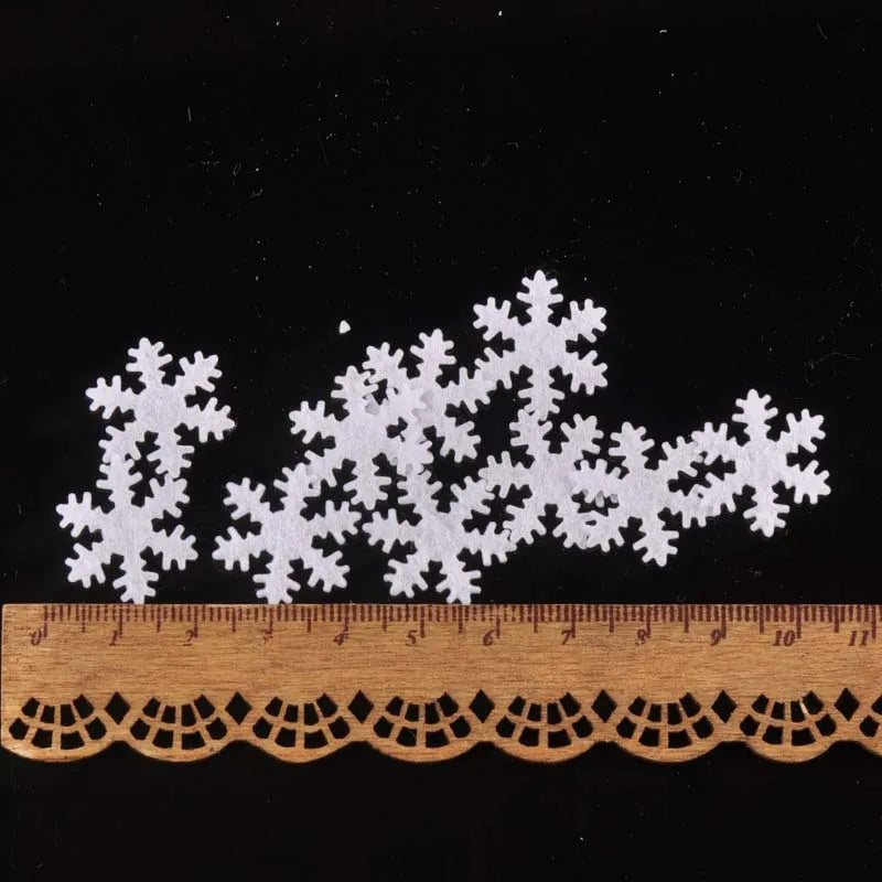 100Pcs 10-30mm White Felt Snowflake Christmas Sticker Non-woven Patch Appliques Craft Party Diy Scrapbooking Decor C2767