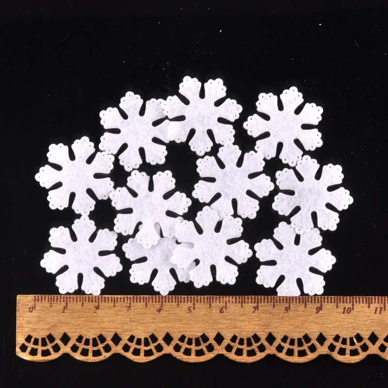 100Pcs 10-30mm White Felt Snowflake Christmas Sticker Non-woven Patch Appliques Craft Party Diy Scrapbooking Decor C2767