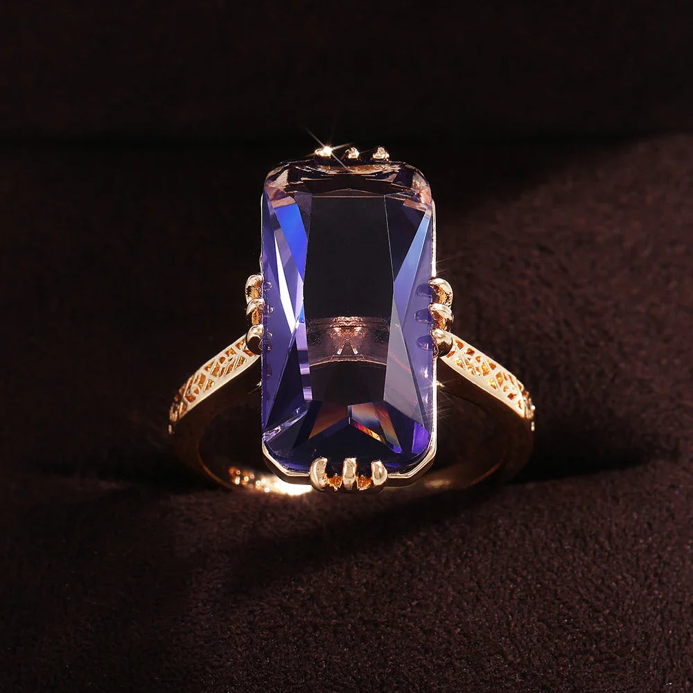 Huitan Long Shape Acrylic Purple Stone Rings for Women Fashion Bridal Wedding Party Ring Elegant Lady Accessories Trendy Jewelry