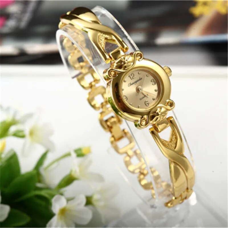 Women Bracelet Watch Mujer Golden Relojes Small Dial Quartz Leisure Popular Wristwatch Hour Female Ladies Elegant Relogio Clock
