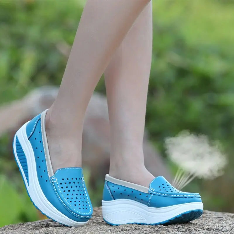 MudiPanda Summer 2017 Women's Shoes Genuine Leather Breathable Shoes Swing Female Shoes Platform  Nurse  Work Shoes
