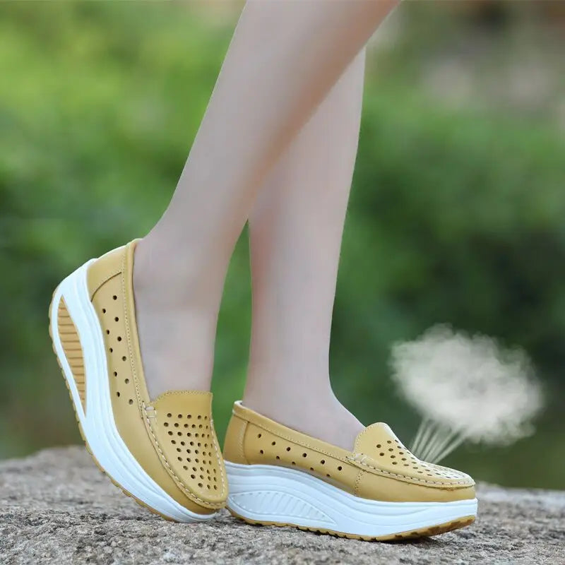 MudiPanda Summer 2017 Women's Shoes Genuine Leather Breathable Shoes Swing Female Shoes Platform  Nurse  Work Shoes