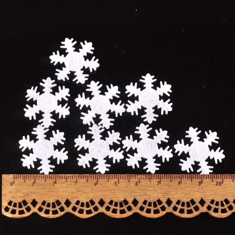 100Pcs 10-30mm White Felt Snowflake Christmas Sticker Non-woven Patch Appliques Craft Party Diy Scrapbooking Decor C2767