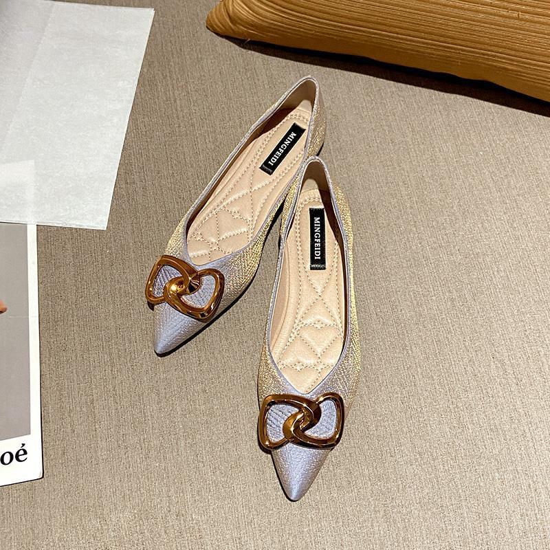 Single shoes female Internet celebrity 2021 spring and autumn new pattern Late wind Gentle shoes fairy Doug shoes Sharp point Flat bottom Versatile Women's Shoes