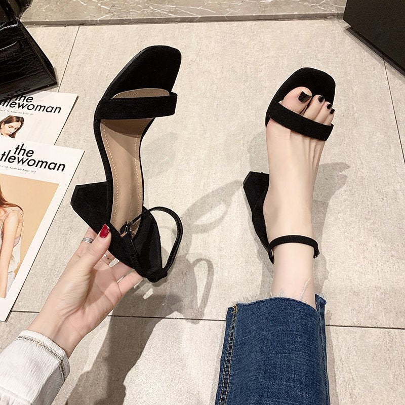 Straight buckle Sandals female 2021 summer new pattern latest fashion Versatile Thick heel Rome Women's Shoes Fairy wind high-heeled shoes
