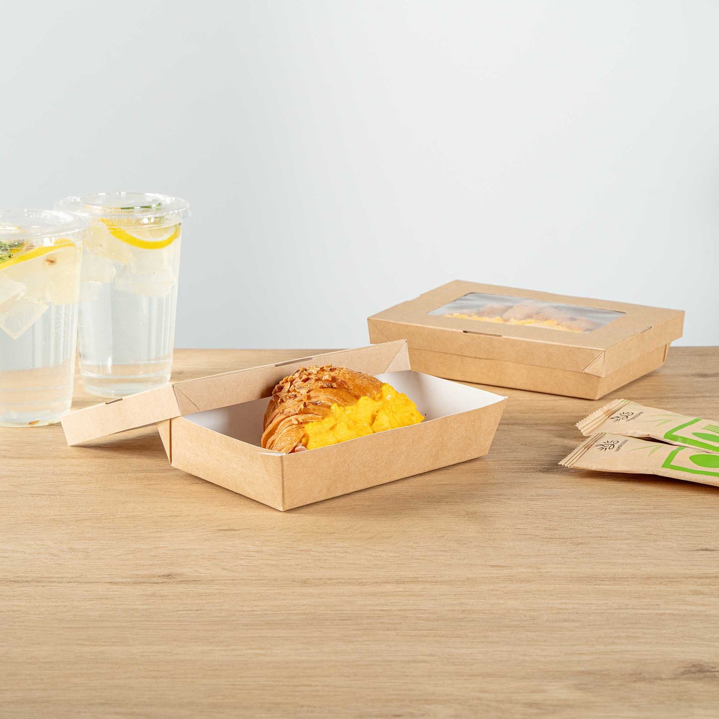 Cafe Vision 28 oz Rectangle Kraft Paper Small Take Out Container - 7 1/2" x 5" x 1 1/2" - 200 count box