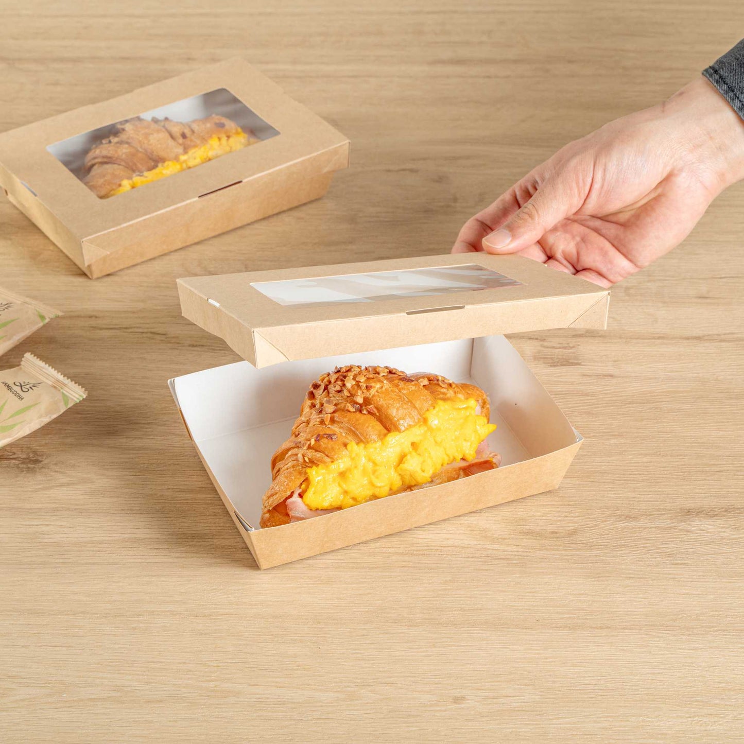 Cafe Vision 28 oz Rectangle Kraft Paper Small Take Out Container - 7 1/2" x 5" x 1 1/2" - 200 count box