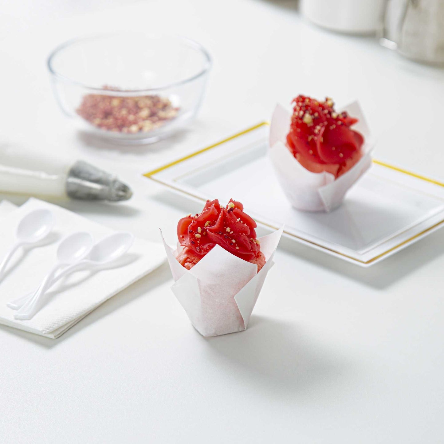 Panificio 2 oz Tulip Sugar White Paper Baking Cup - Greaseproof - 1 1/2" x 1 1/2" x 2 1/4" - 200 count box