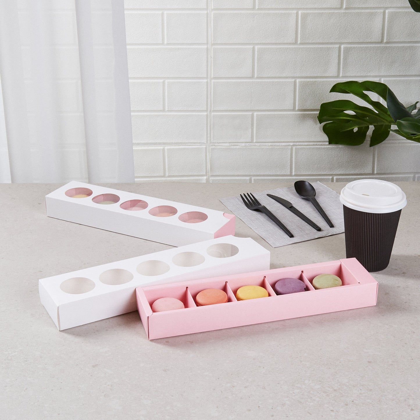 Valentino Rectangle White and Pink Paper Macaron Box - Holds 5 Macarons - 12" x 3" x 1 1/2" - 100 count box