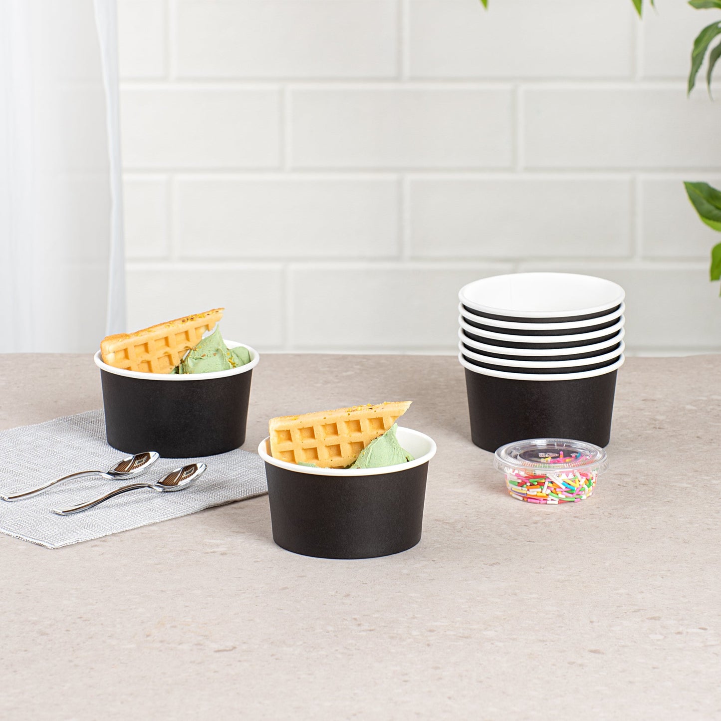 Coppetta 8 oz Round Black Paper To Go Cup - 3 3/4" x 3 3/4" x 2 1/4" - 200 count box