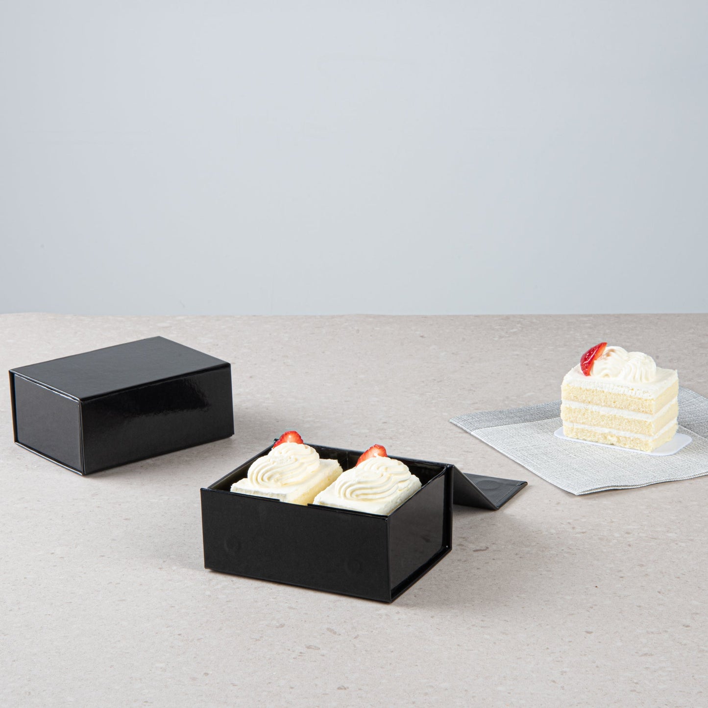 Cater Tek Rectangle Black Paper Extra Small Tic Tac Box - Magnetic - 5" x 4" x 2 1/2" - 10 count box
