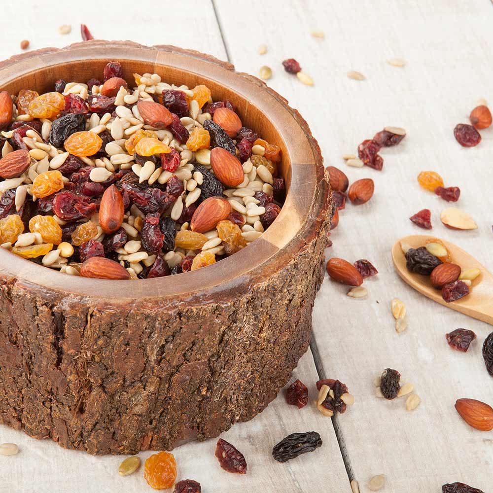 Bio Tek 30 oz Round Natural Acacia Serving Bowl - Varnished, Bark Edges - 6" x 6" x 3" - 1 count box