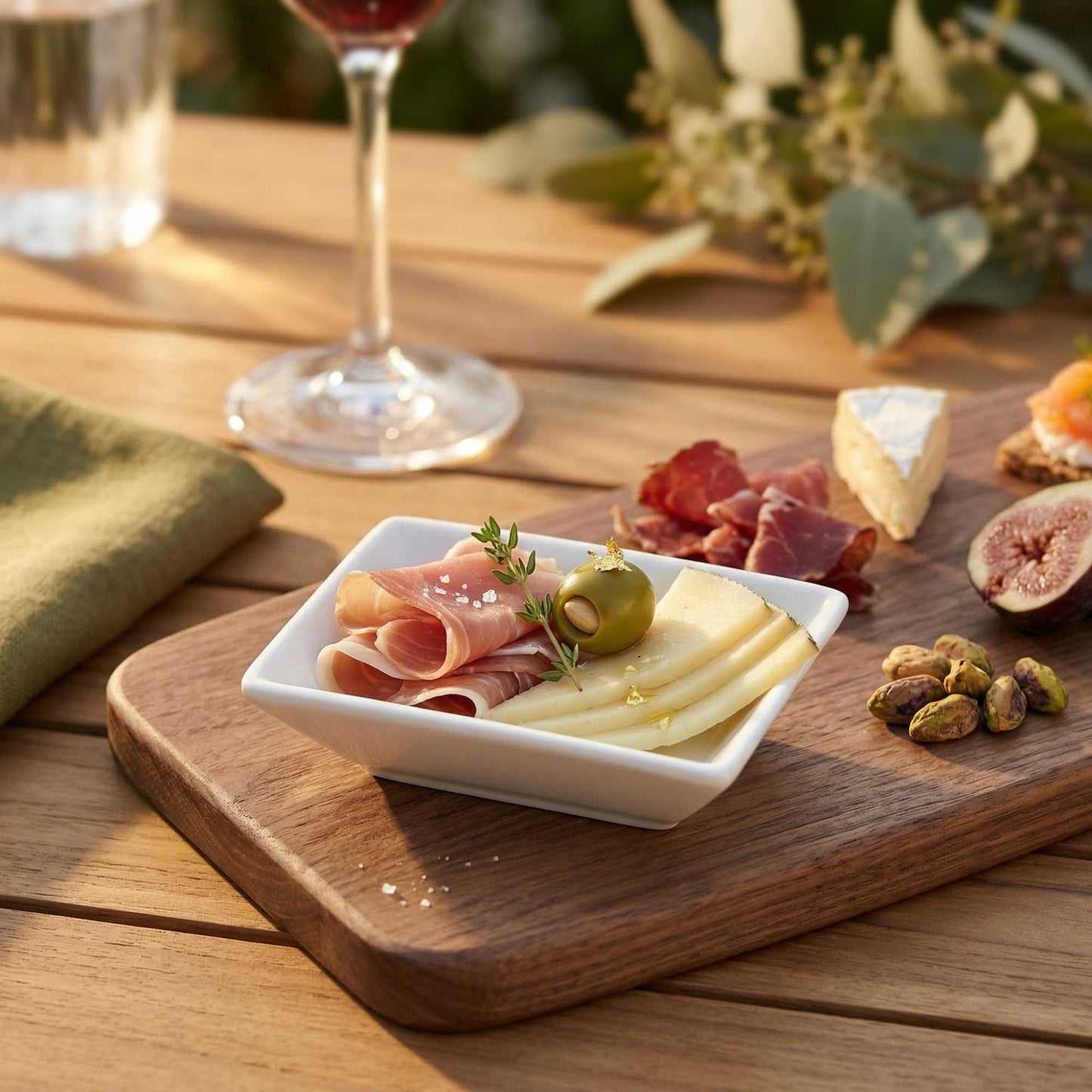 Chef 101 Rectangle White Porcelain Mini Modern Plate - 4" x 2 3/4" x 1" - 10 count box