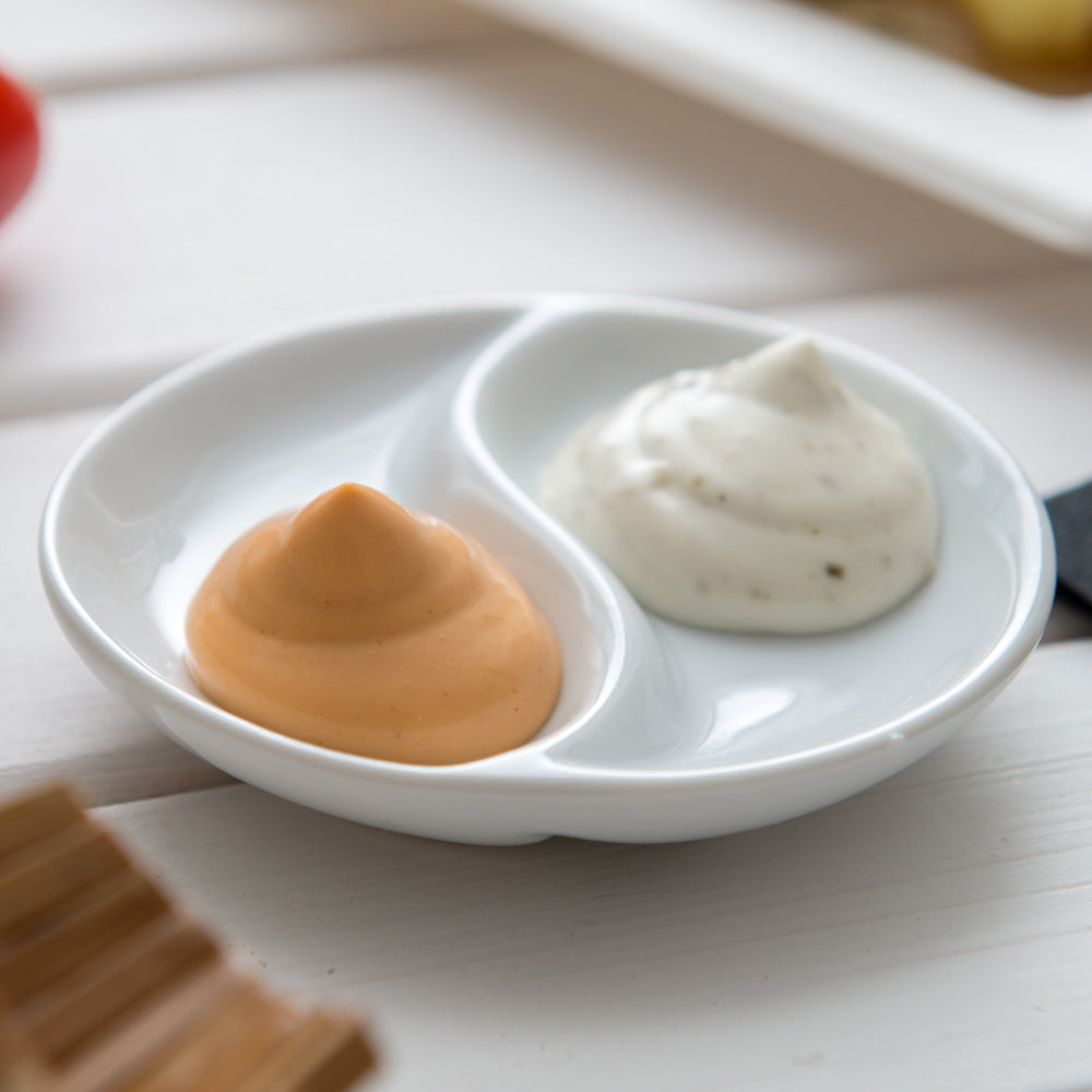 Chef 101 Round White Porcelain Mini Yin Yang Sauce Plate - 3 1/2" x 3 1/2" x 1/2" - 10 count box