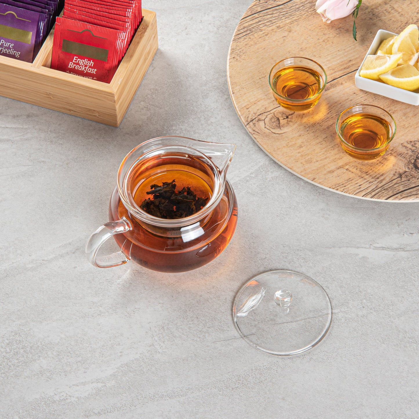 Forma Professional 17 oz Round Glass Teapot - Double Wall - 5 1/4" x 5 1/4" x 5" - 1 count box