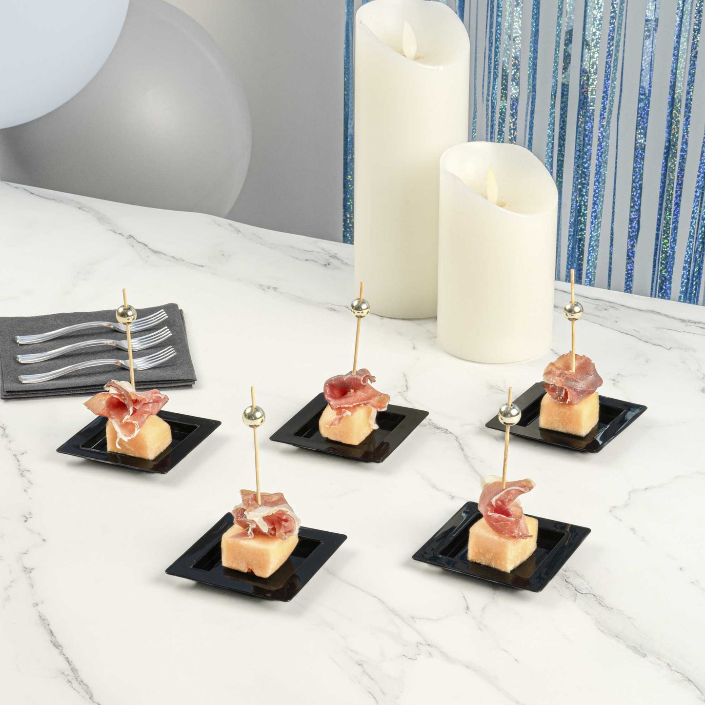 Mini Serve Square Black Plastic Mini Edge Plate - 2 3/4" x 2 3/4" - 100 count box