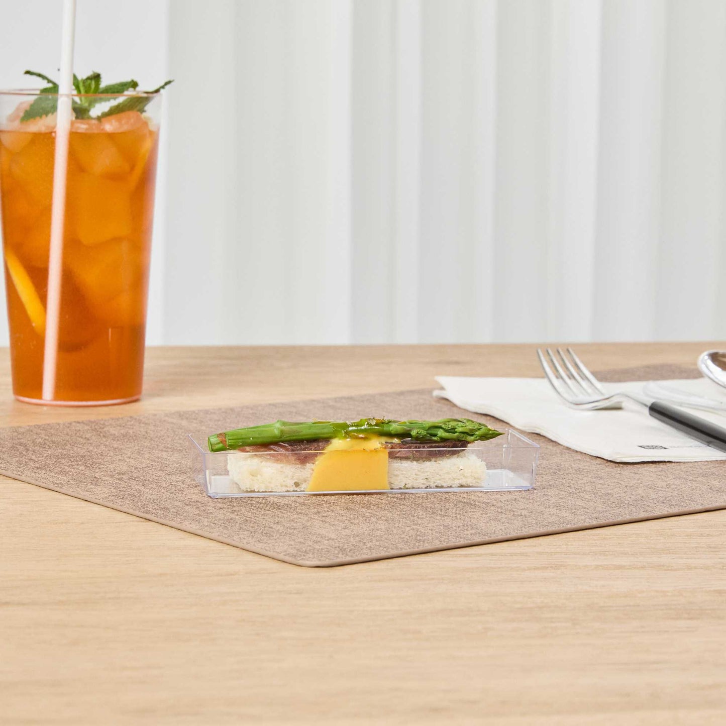 Mini Serve Rectangle Clear Plastic Modern Plate - 5 1/4" x 1 3/4" x 3/4" - 100 count box
