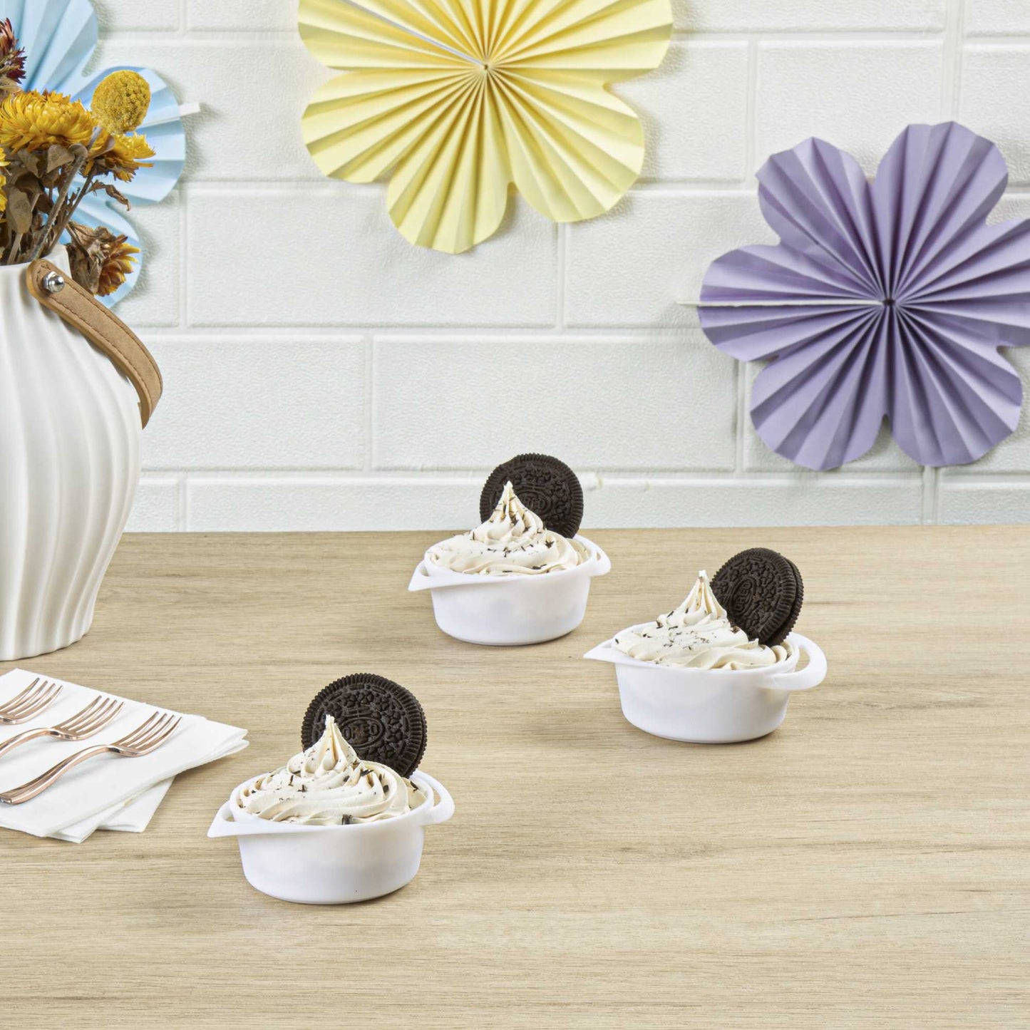 Mini Serve 3 oz Round White Plastic Mini Infinity Pot - 3 3/4" x 2 1/2" x 1 1/4" - 100 count box