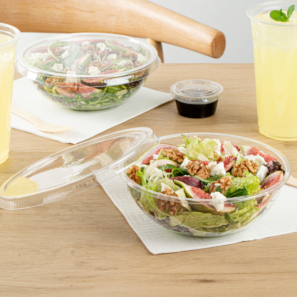 Maxi Serve 21 oz Round Clear Plastic Salad Bowl - 6 3/4" x 6 3/4" x 2 1/2" - 200 count box